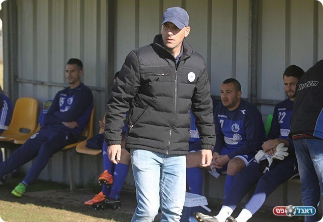 מאמן השליש. אלדד שביט (שלומי גבאי)